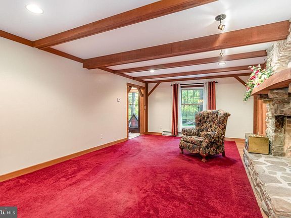 5th image of 1327 Baltimore Rd