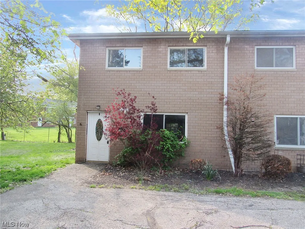 797 Babbitt Rd APT 11 photo 1