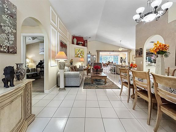 5th image of 4441 Edinbridge Cir #32