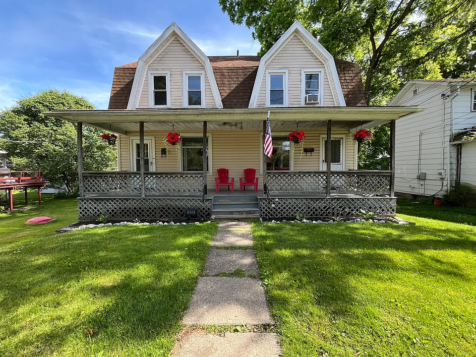 305 Poplar St #1