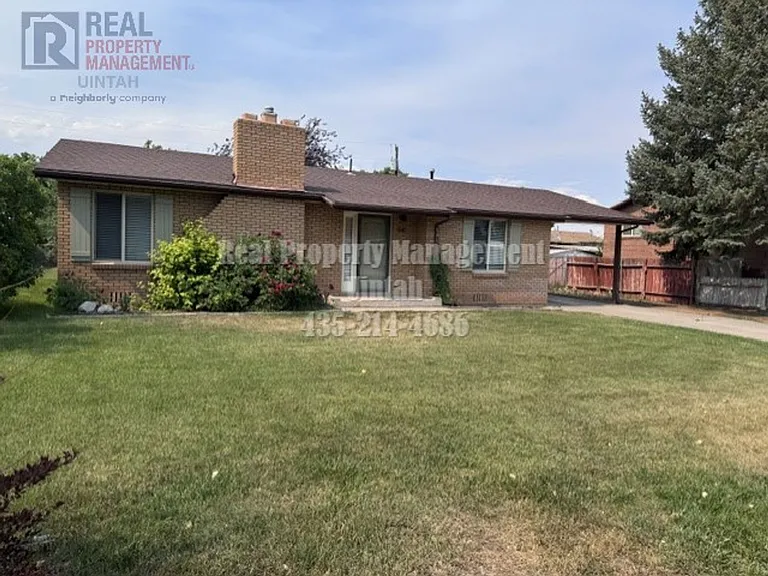 541 E 550 N — Photo 1