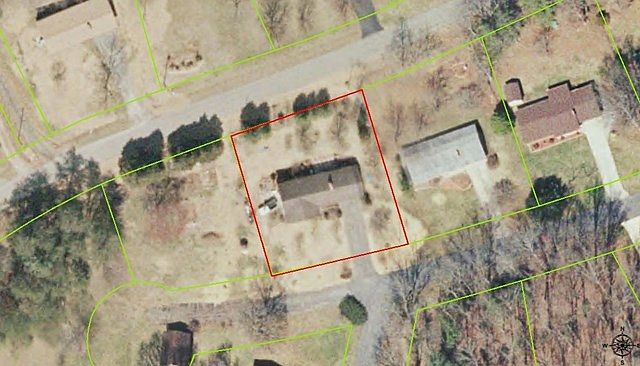 2nd image of 438 Northwood Hills Rd