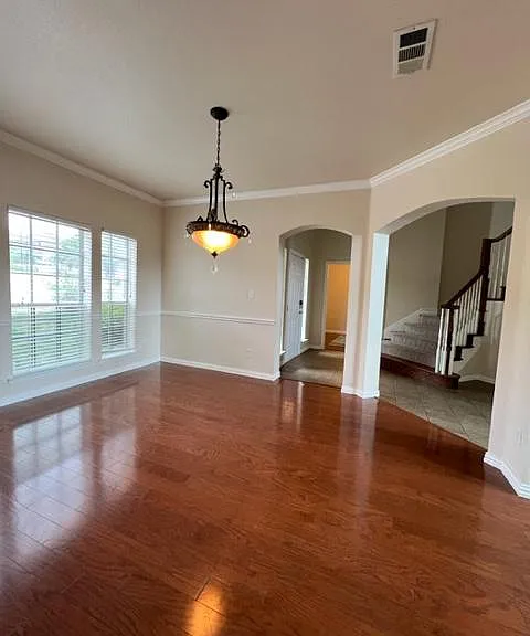 540 Highridge Dr — Photo 4