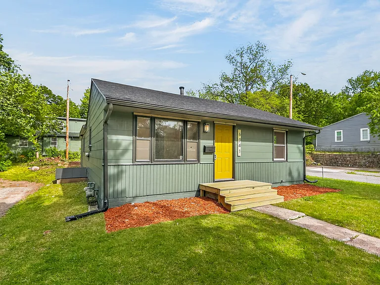 6041 Walrond Ave — Photo 5