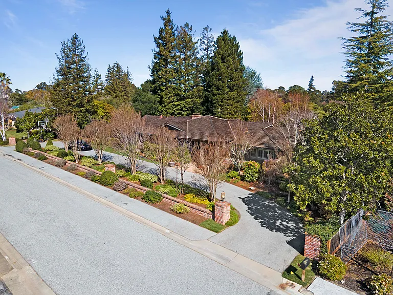 30 Genevra Rd — Photo 2