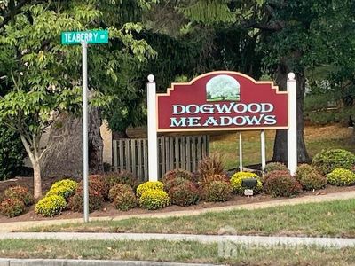 1 Almond Ln, Edison, NJ, 08820