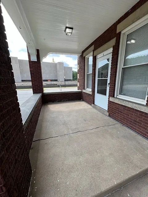 Spacious 2 Bed/1 Bath Apartment In Charleston — Photo 3