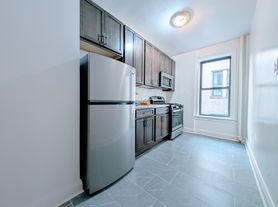 334 Montgomery St, Brooklyn, NY