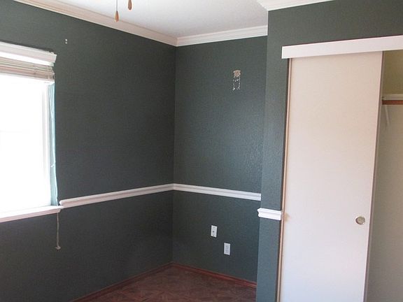 3rd image of 2220 Huntington Dr