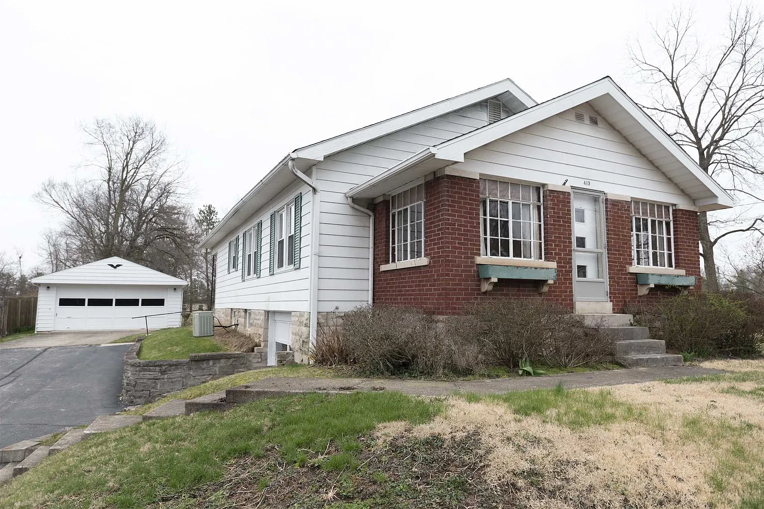 413 S Cory Ln photo 1