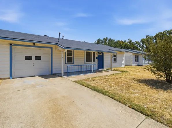804 Aransas Dr, Euless, TX 76039