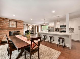 12605 Gremoor Dr, Elm Grove, WI 53122