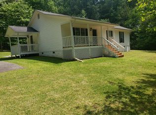 193 Scenic Dr, Hoschton, GA 30548