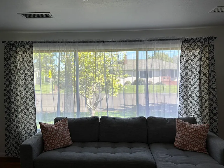 1328 NE 9th Ave — Photo 3