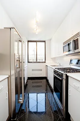 Rented by Mirador Real Estate | media 30