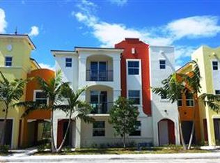 7447 NW 33rd St, Hollywood, FL 33024