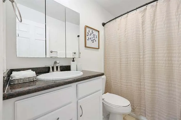 3 bed, 1164 sqft, $1,750 — Photo 2