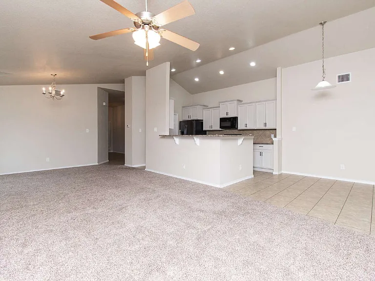 5409 Rimes Ct — Photo 4
