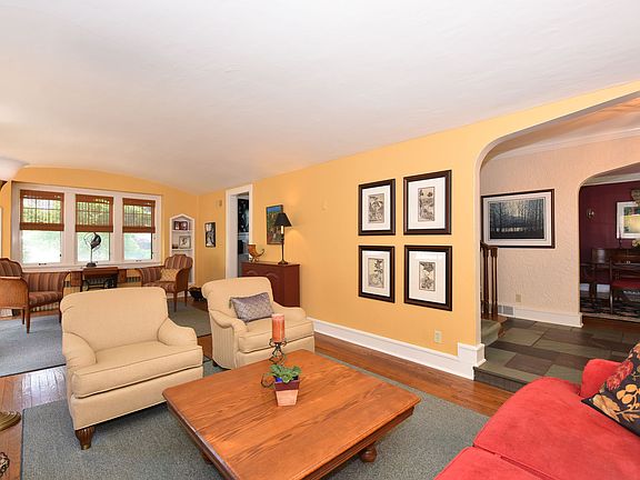 3rd image of 4431 N Murray Ave