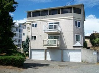 12313 33rd Ave NE APT 302, Seattle, WA 98125