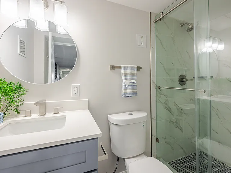 1742 Lyman Pl NE — Photo 24