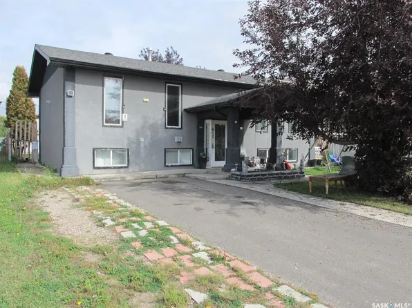 617 8th AVENUE W, Nipawin, SK S0E 1E0