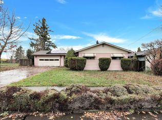 17745 NE Wasco St, Portland, OR 97230