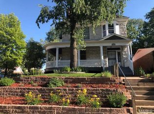 5530 Etzel Ave, Saint Louis, MO 63112