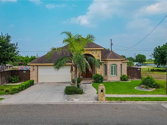 3rd image of 904 El Sauz St