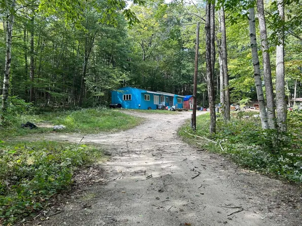 83 Peaslee Hill Road, Weare, NH 03281