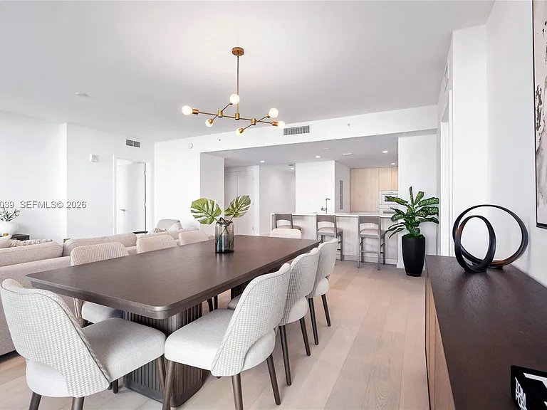 9201 E Bay Harbor Dr #604 — Photo 11