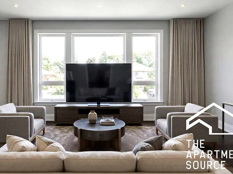 3107 N Harding Ave #1W — Photo 4