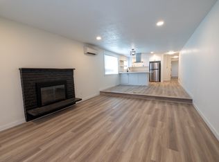 4004 SW Brugger St, Portland, OR 97219