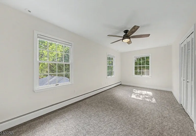 8 Oak Rd — Photo 22