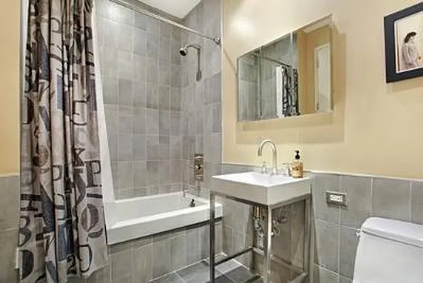 Sold by Corcoran | media 23