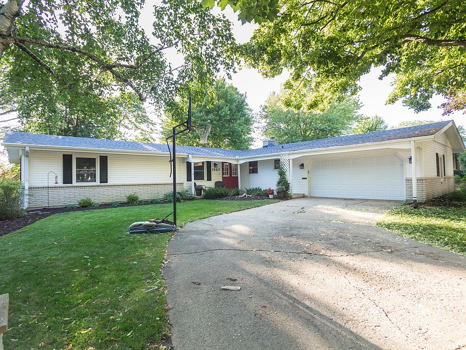 1527 Mayflower Dr, Dekalb, IL 60115 Zillow