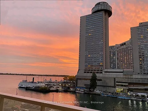 15 Queens Quay E #2306 Photo 1