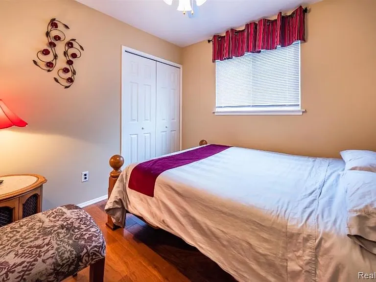 2260 Nixon Rd — Photo 14