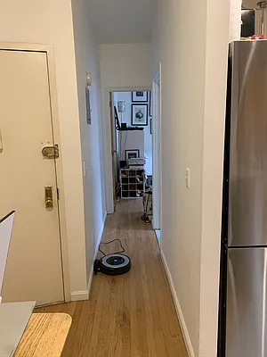 Rented by New York Realty | media 9