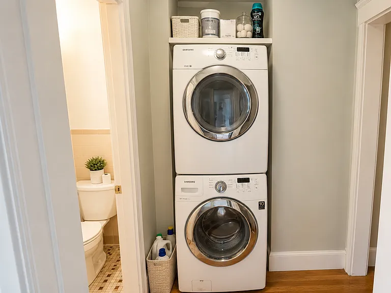 18A Bond St #1 — Photo 9