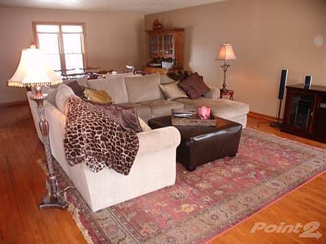 2nd image of 10156 Royce Dr