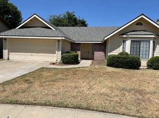 833 S Bollinger Ct, Visalia, CA 93277
