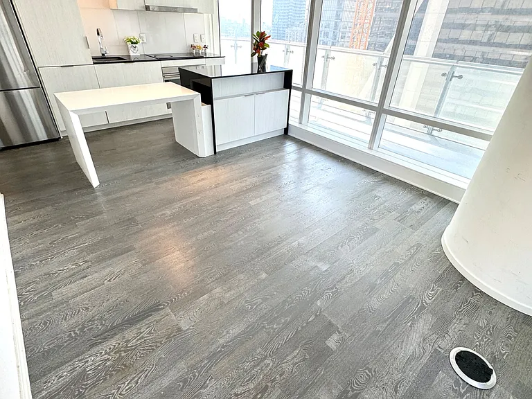 1 Bloor St E #2510 — Photo 13
