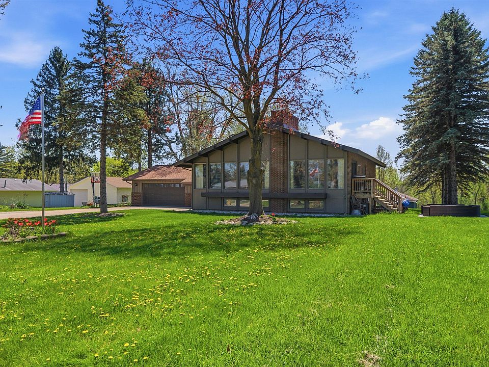 1st image of 3942 Stark Ln