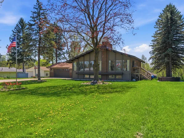 3942 Stark Ln, Ypsilanti, MI 48197