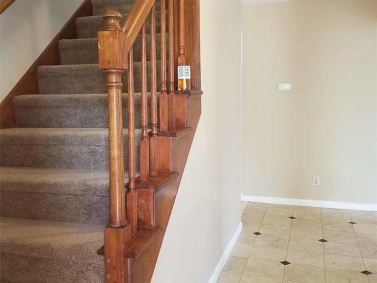 15526 Rio Plaza Dr — Photo 7