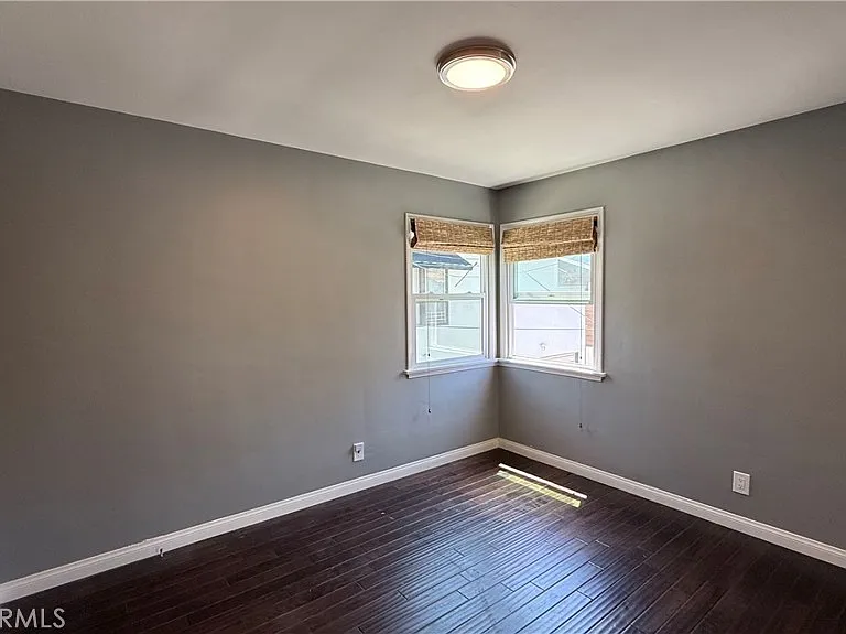 612.5 Narcissus Ave — Photo 13