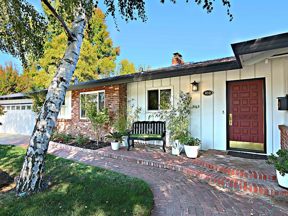 1st image of 450 Gaylord Ct