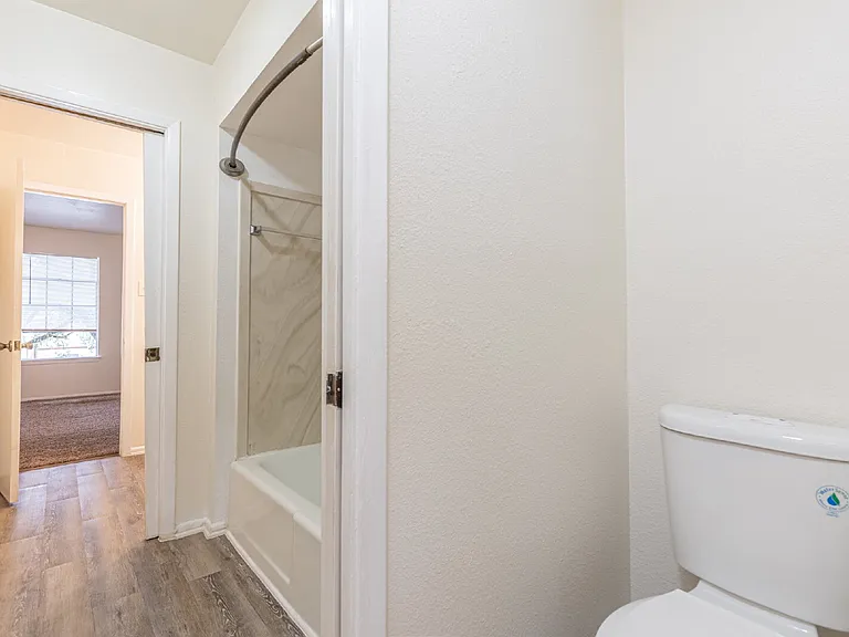 14423 Brook Hollow Blvd #A — Photo 24