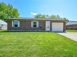 8482 Schoolgate Dr, Dayton, OH 45424